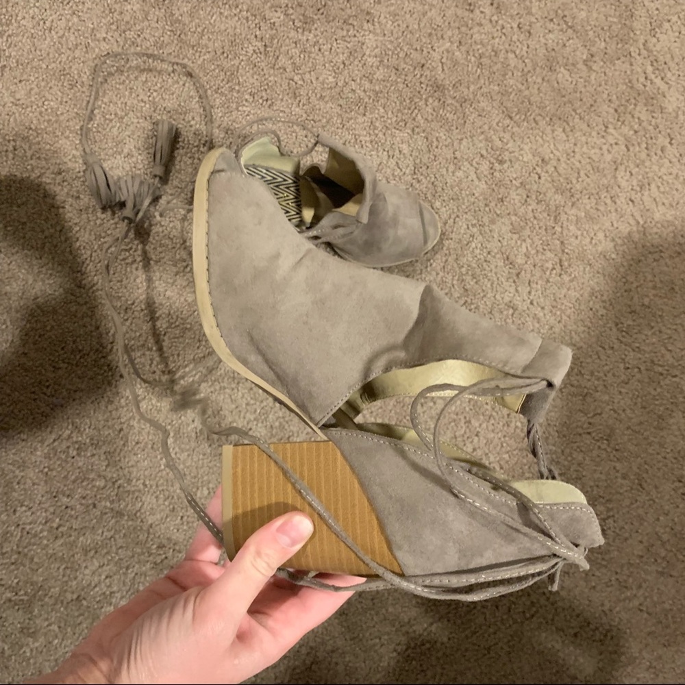 Open toed lace up bootie